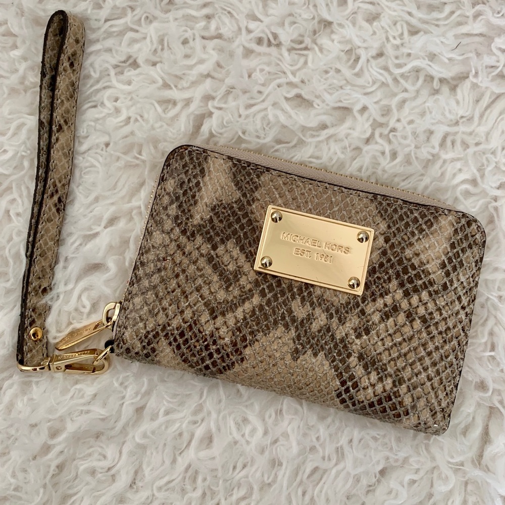 Michael Kors wallet